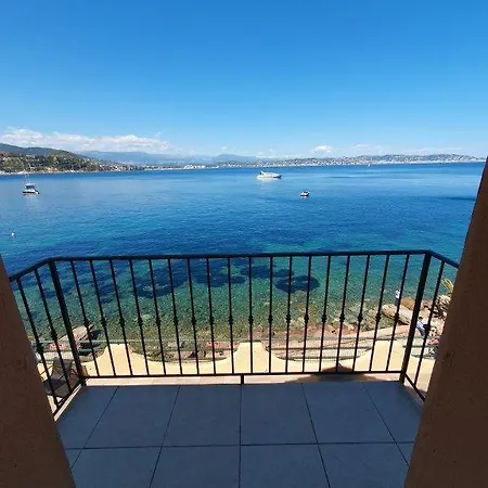 Pied Dans L'eau Théoule-sur-Mer