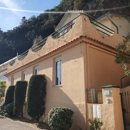 Villa Pied Dans L'eau