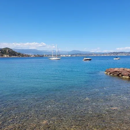 Pied Dans L'eau * Théoule-sur-Mer